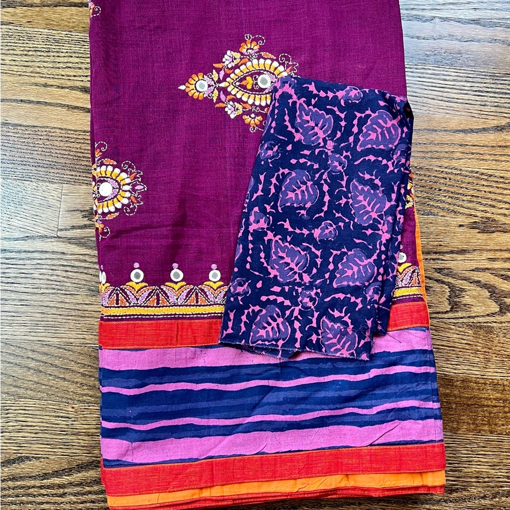 Udd brand hand woven hand reeled hand batik kantha saree with mirrors - Picture 5 of 10